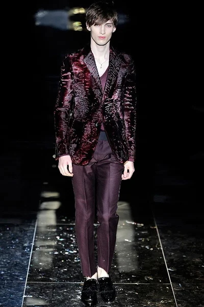 Look 37